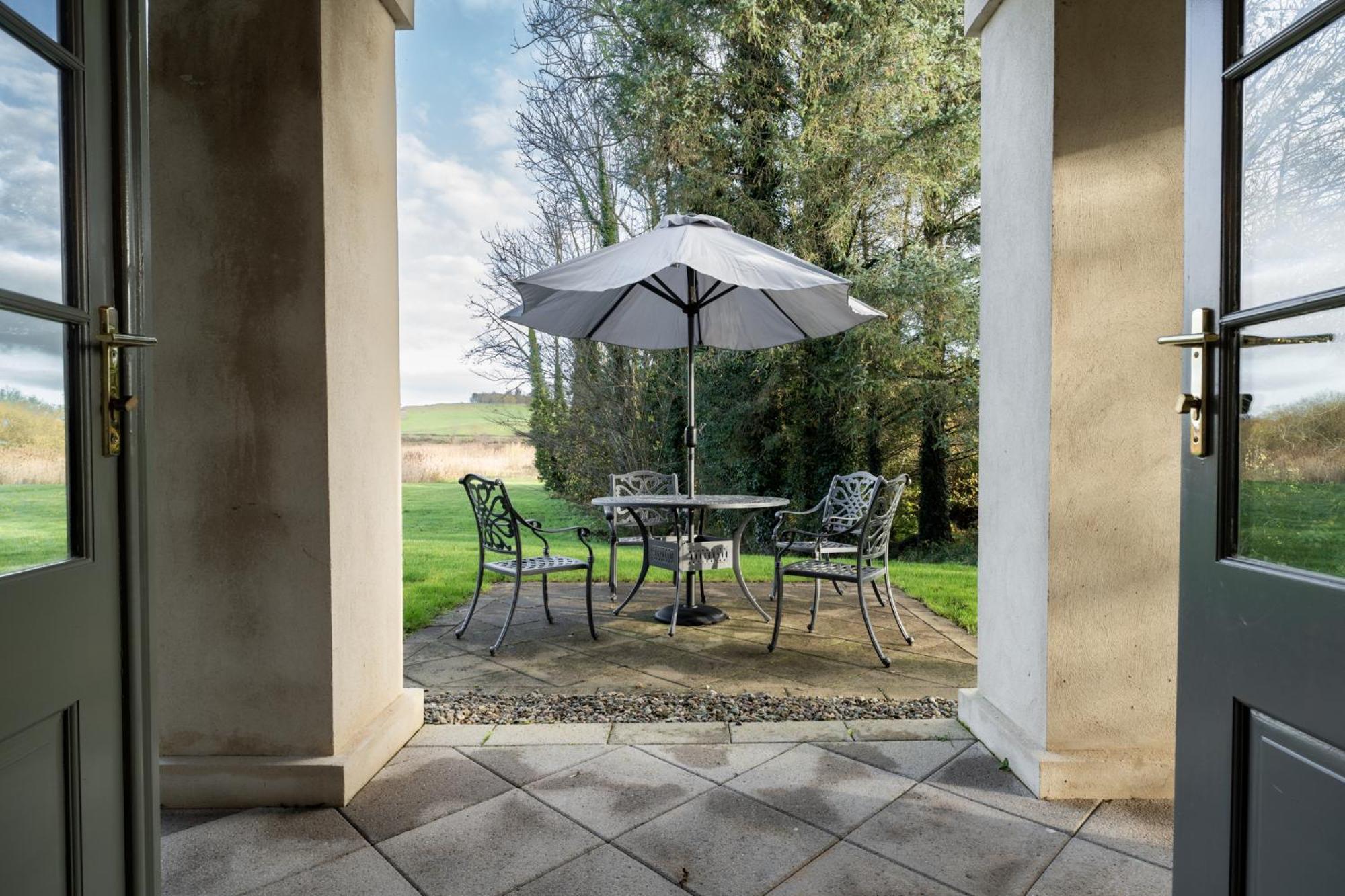 Escape Ordinary At Lough Erne Golf Village Enniskillen Ngoại thất bức ảnh
